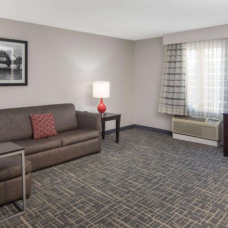 La Quinta By Wyndham Atlanta Airport South Hotel College Park Екстериор снимка